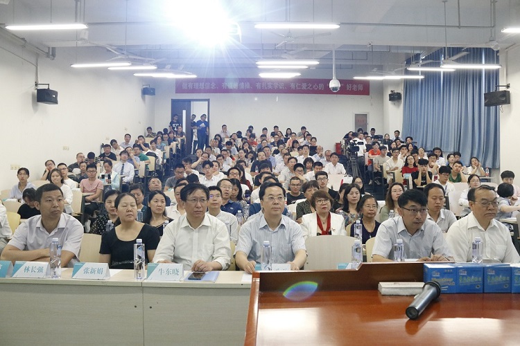 //news.sptanhua.com/images/2019-06/f23f999cb5974e49969af3a1f0a308fb.jpg